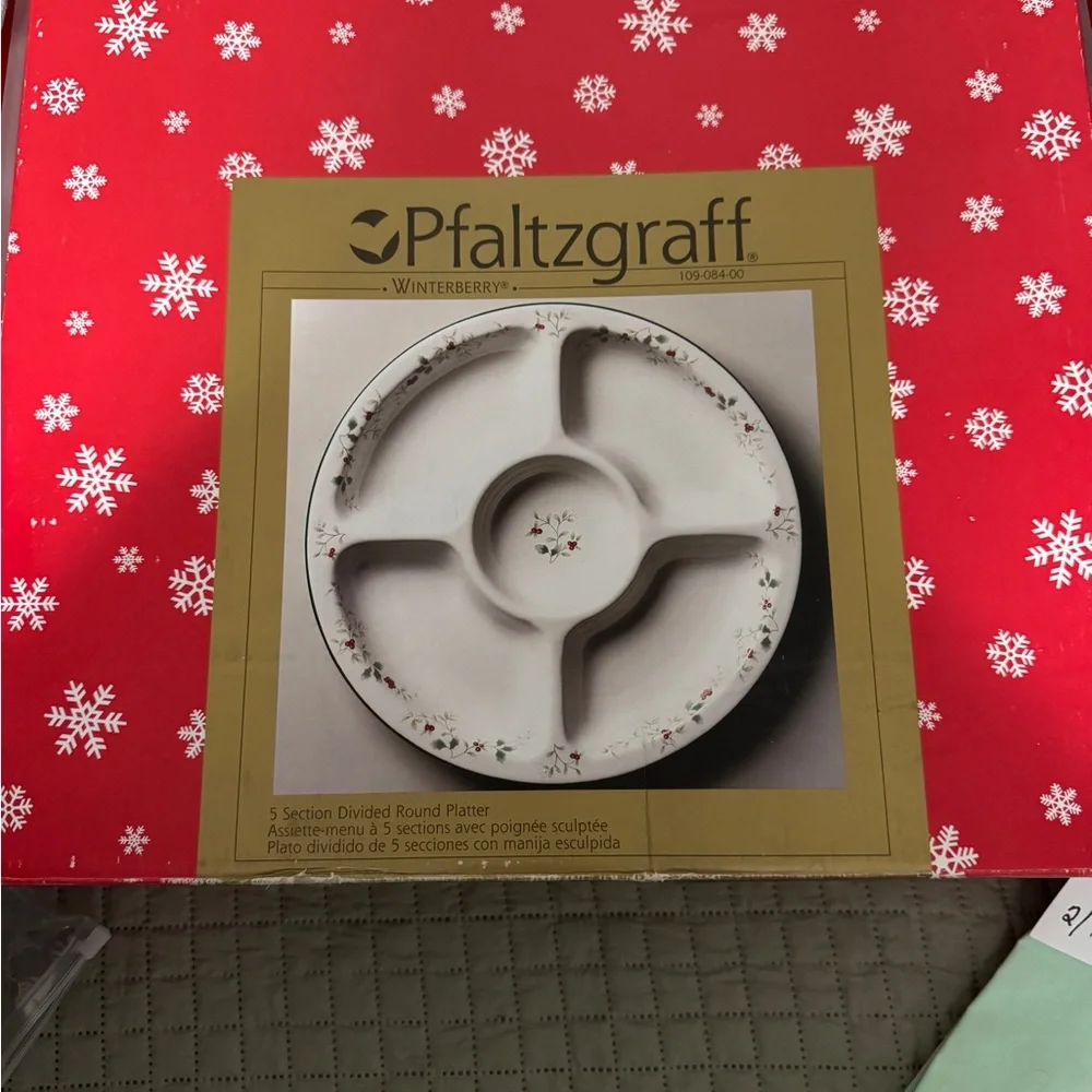 NWT NIB PFLATZGRAFF Vintage Winterberry 5 section serving platter. Appys Snacks